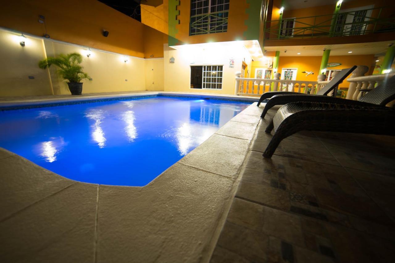 Beverly'S Oasis Suites Scarborough Exteriér fotografie